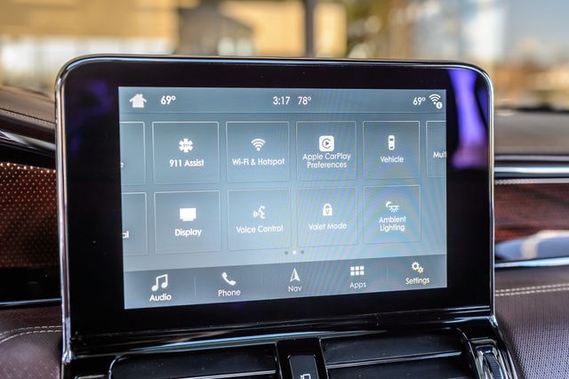 2019 Lincoln Navigator NAVIGATOR 4X4 BLACK LABEL WHITE ON MAHOGANY RED NAV QUADCAPTAINS - 22947084 - 23