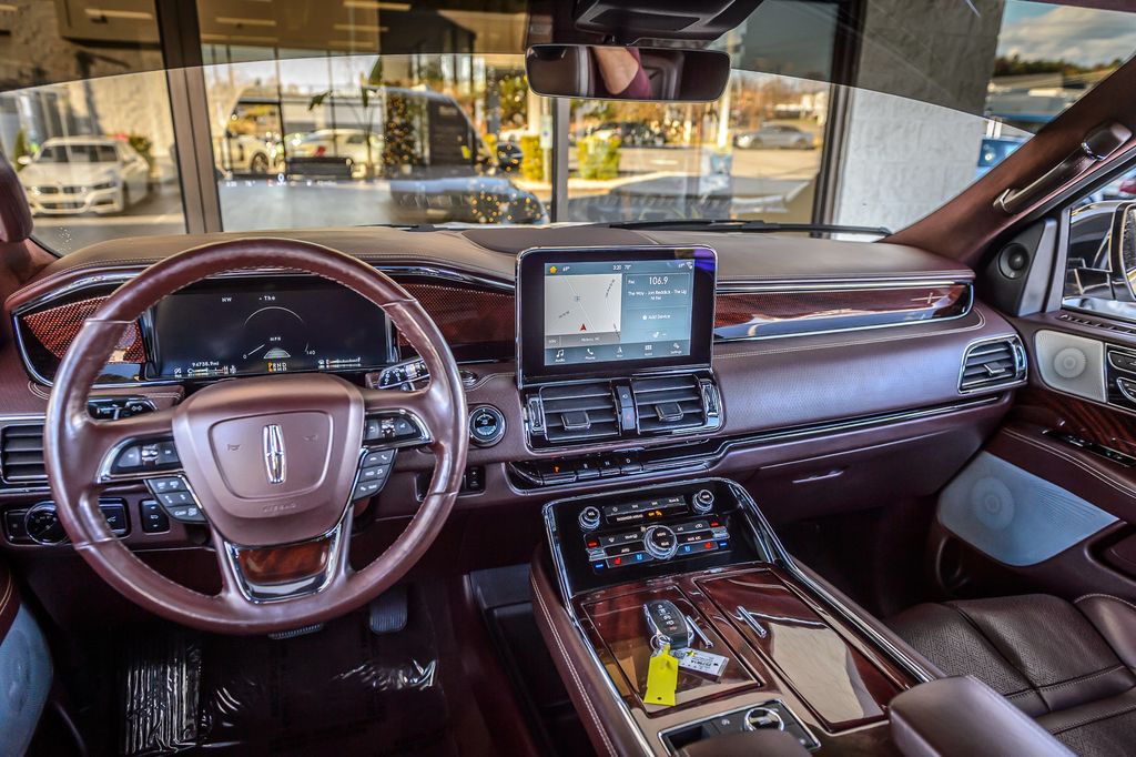 2019 Lincoln Navigator NAVIGATOR 4X4 BLACK LABEL WHITE ON MAHOGANY RED NAV QUADCAPTAINS - 22947084 - 25
