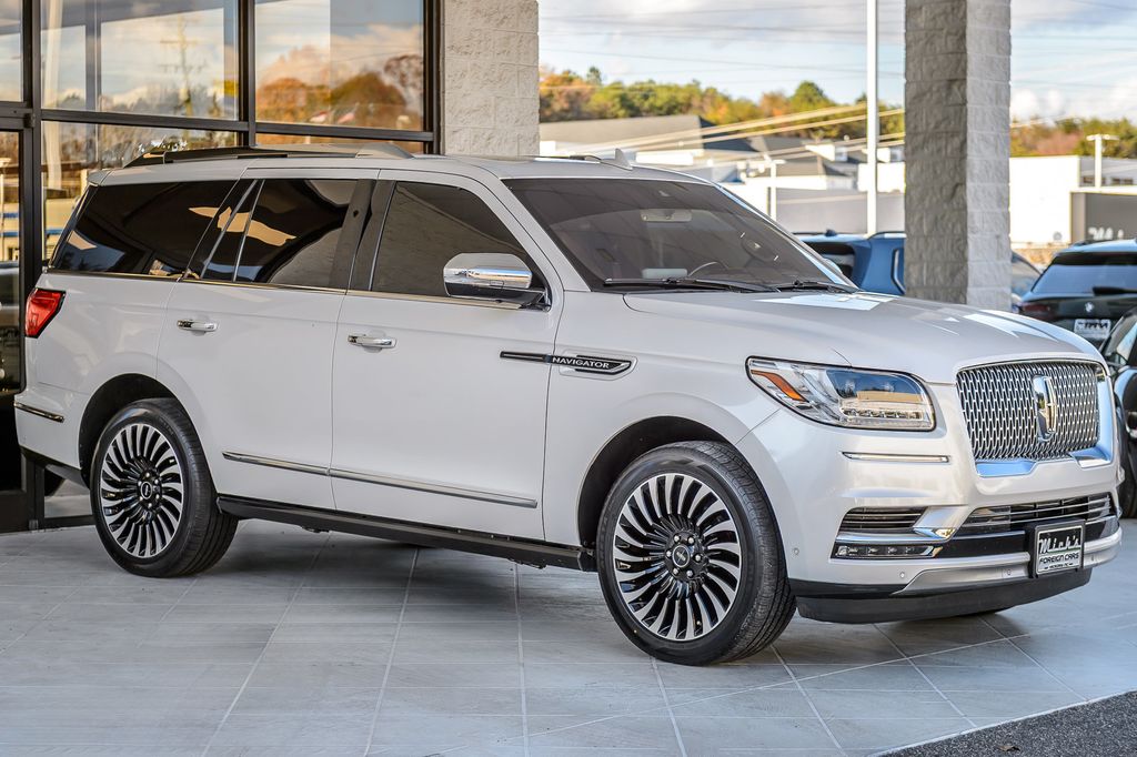 2019 Lincoln Navigator NAVIGATOR 4X4 BLACK LABEL WHITE ON MAHOGANY RED NAV QUADCAPTAINS - 22947084 - 3