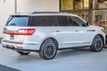 2019 Lincoln Navigator NAVIGATOR 4X4 BLACK LABEL WHITE ON MAHOGANY RED NAV QUADCAPTAINS - 22947084 - 8