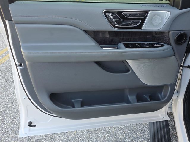 2019 Lincoln Navigator Reserve - 23017436 - 43