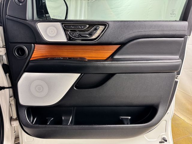 2019 Lincoln Navigator RESERVE 4WD - 23036484 - 16