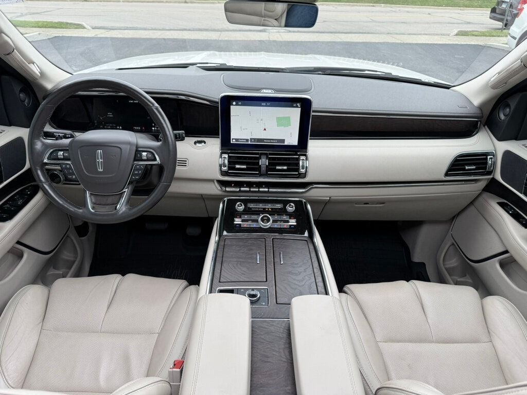 2019 Lincoln Navigator Reserve photo 2