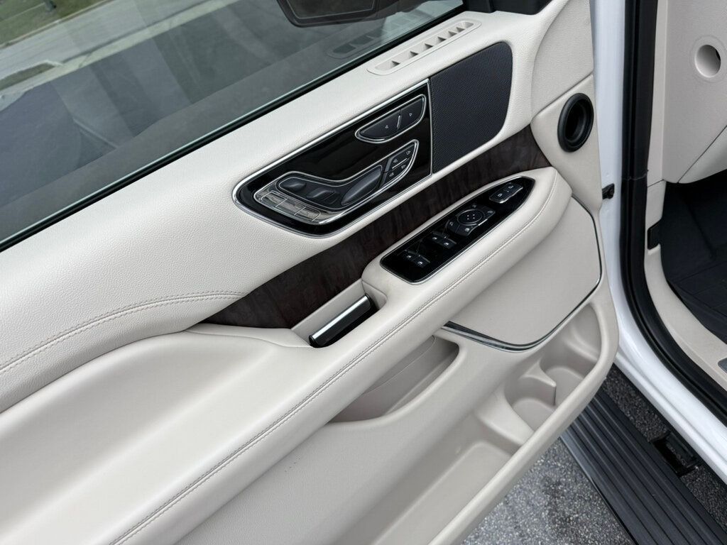 2019 Lincoln Navigator Reserve 4x4 - 22909961 - 41