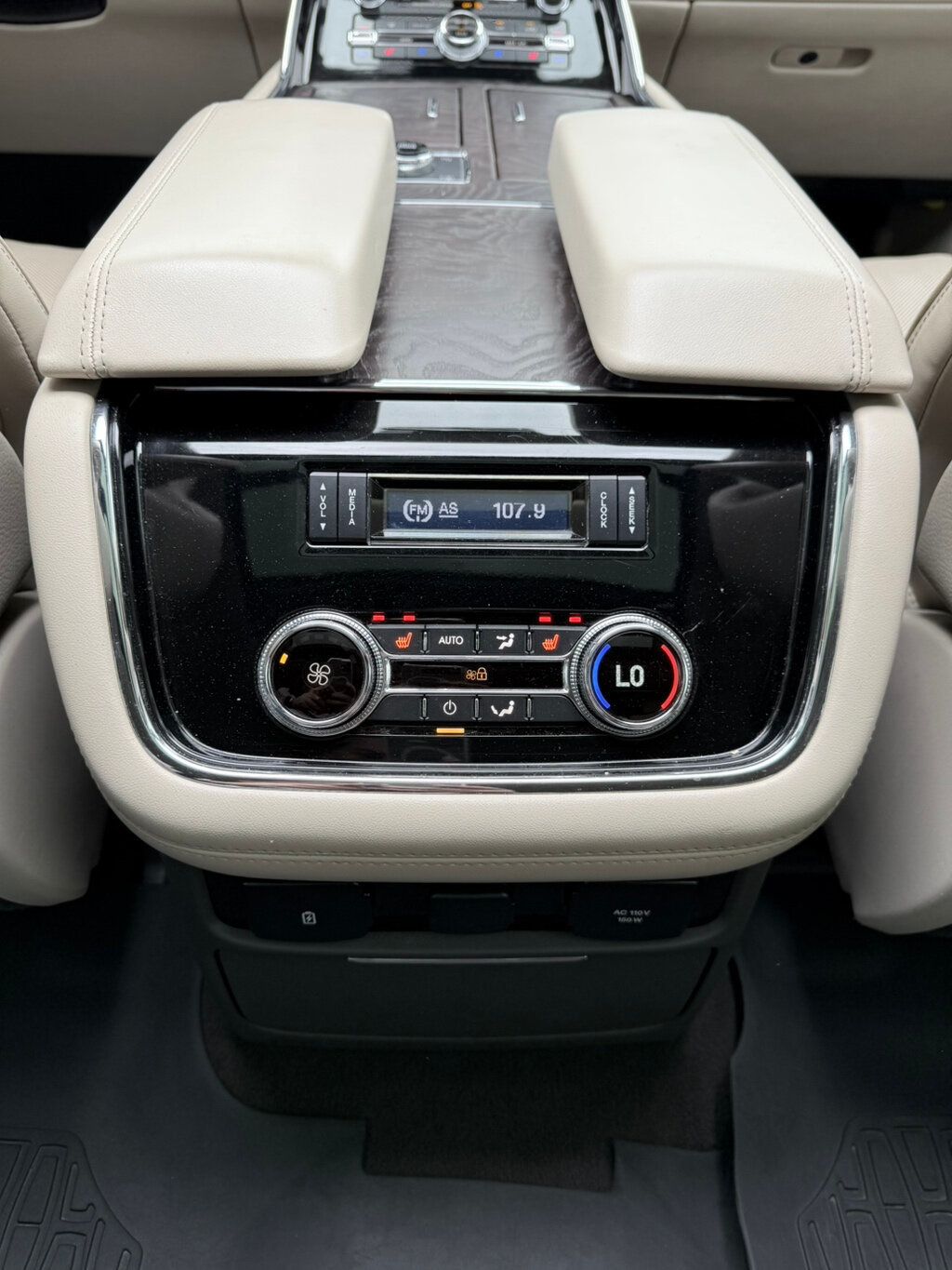 2019 Lincoln Navigator Reserve 4x4 - 22909961 - 44