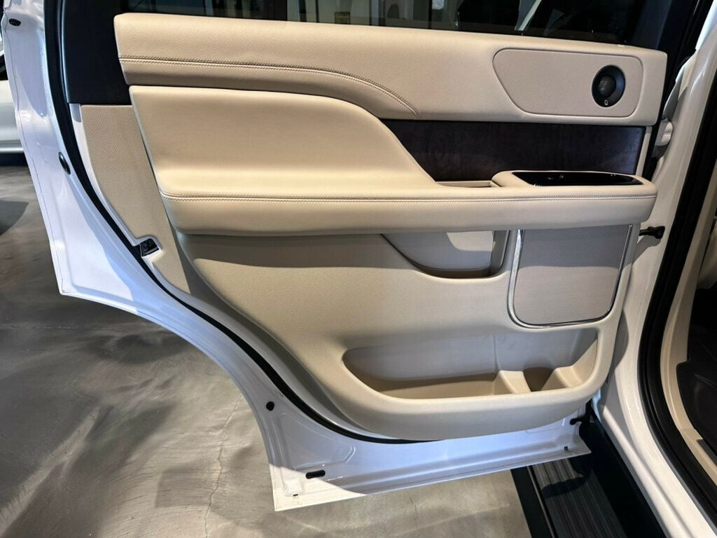 2019 Lincoln Navigator Reserve/4x4/CaptainsChairs/Htd&CldMassageSeats/PanoRoof/NAV - 22758338 - 18