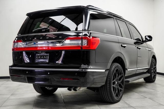 2019 Lincoln Navigator Standard 4x4 - 22984532 - 10