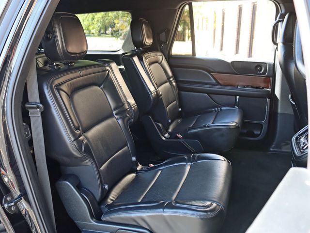 2019 Lincoln Navigator L 4x4 Reserve - 23088128 - 27