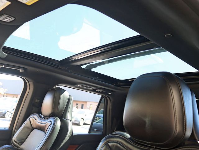 2019 Lincoln Navigator L 4x4 Reserve - 23088128 - 29