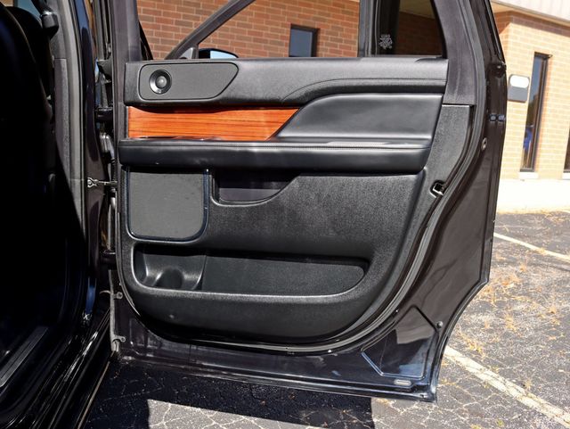 2019 Lincoln Navigator L 4x4 Reserve - 23088128 - 34