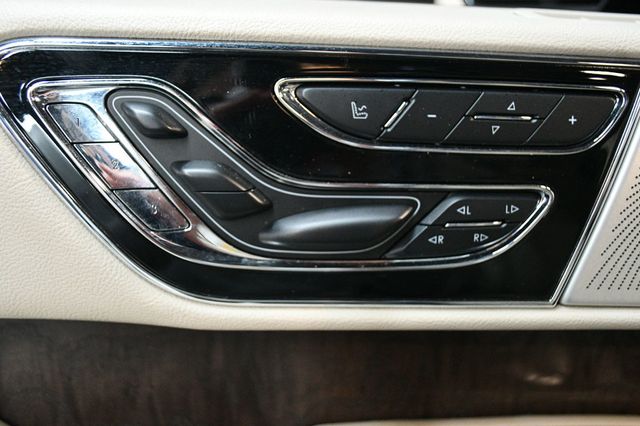 2019 Lincoln Navigator L 4x4 Reserve - 22984381 - 69