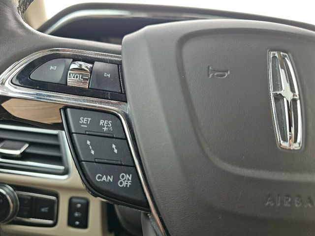 2019 Lincoln Navigator L 4x4 Reserve - 22958858 - 32