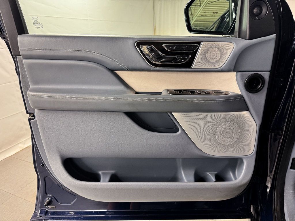 2019 Lincoln Navigator L BLACK LABEL 4WD - 23054983 - 13