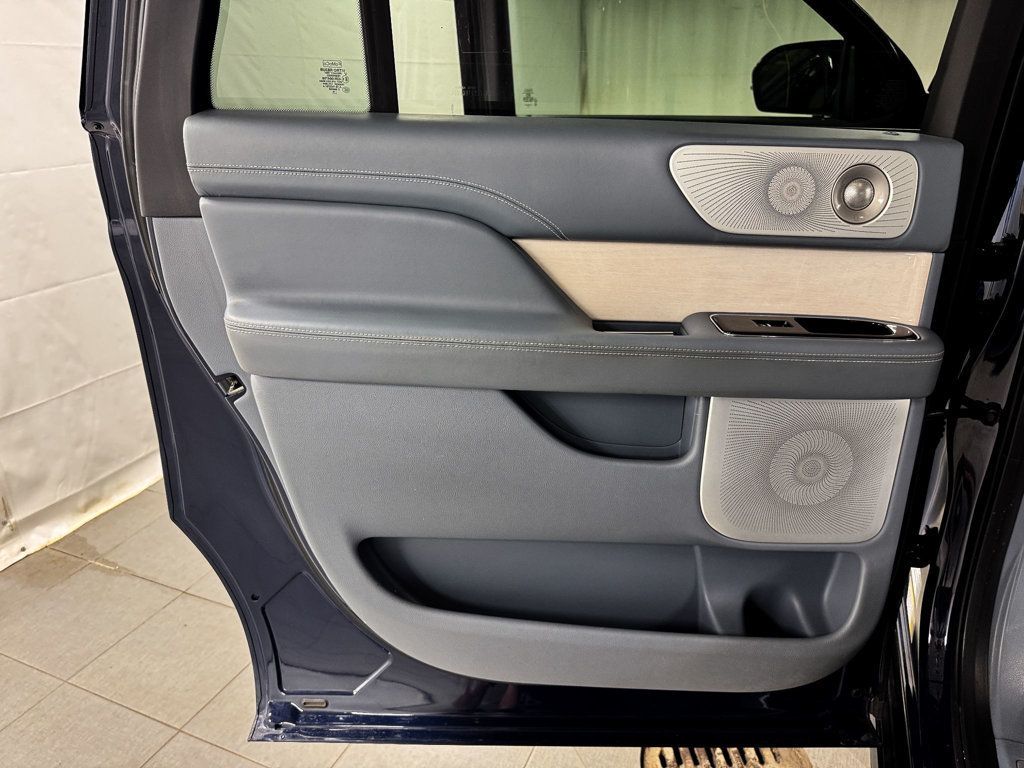 2019 Lincoln Navigator L BLACK LABEL 4WD - 23054983 - 14
