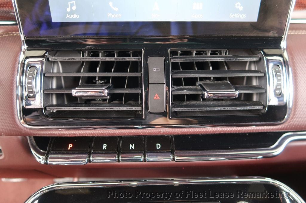 2019 Lincoln Navigator L Navigator L 4WD Black Label - 22886703 - 35