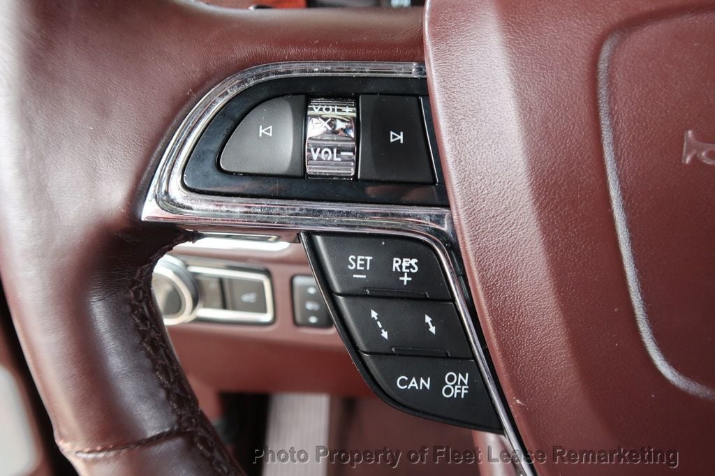 2019 Lincoln Navigator L Navigator L 4WD Black Label - 22886703 - 41