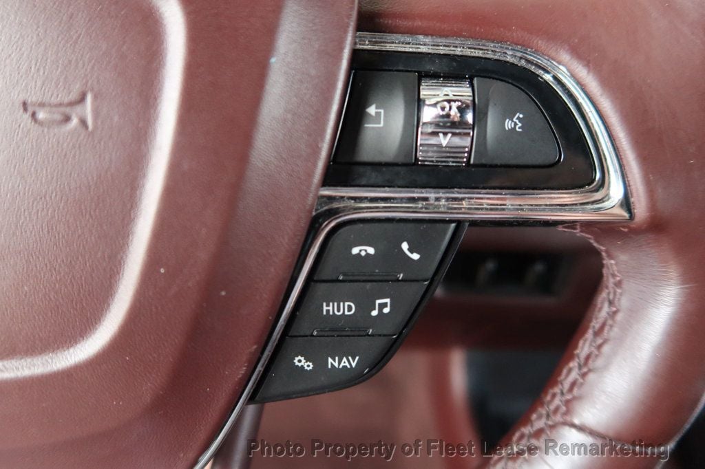 2019 Lincoln Navigator L Navigator L 4WD Black Label - 22886703 - 42