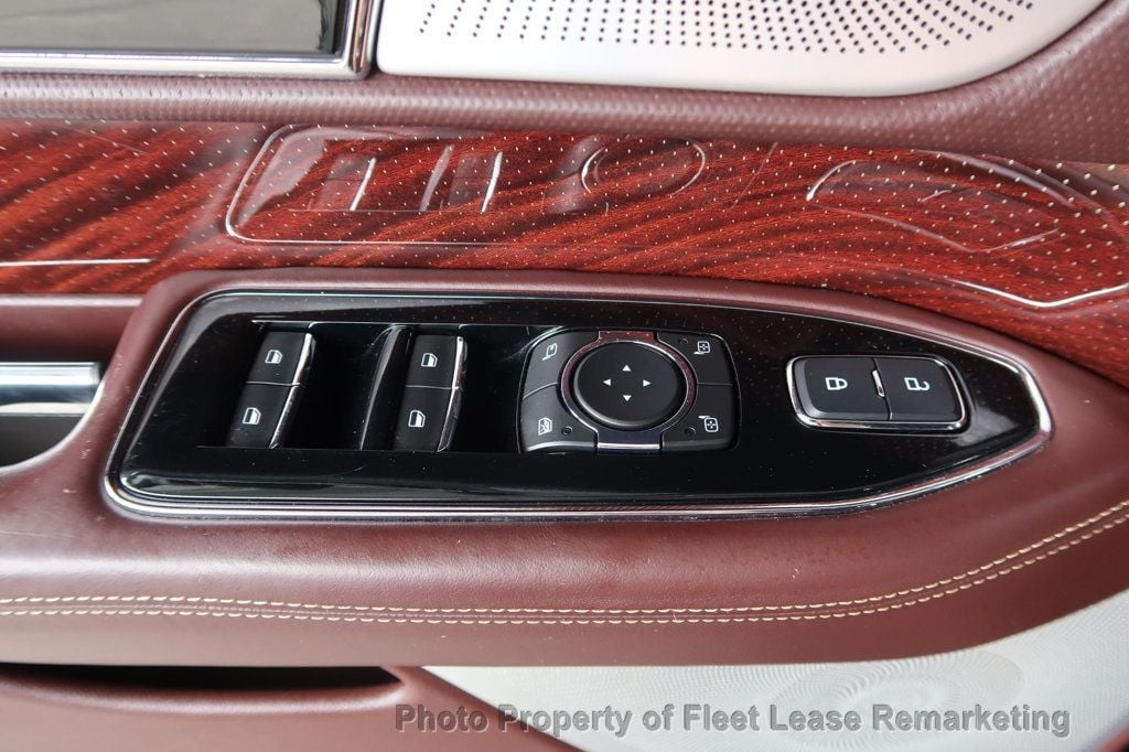 2019 Lincoln Navigator L Navigator L 4WD Black Label - 22886703 - 45