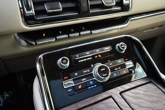 2019 Lincoln Navigator L Reserve 4x4 - 23043115 - 28