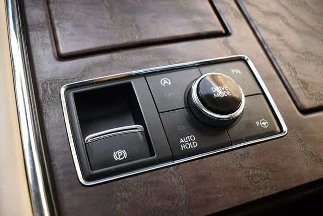 2019 Lincoln Navigator L Reserve 4x4 - 23043115 - 29