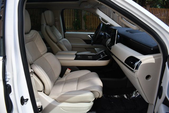 2019 Lincoln Navigator L Reserve 4x4 - 23043115 - 31