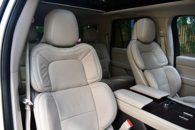 2019 Lincoln Navigator L Reserve 4x4 - 23043115 - 32