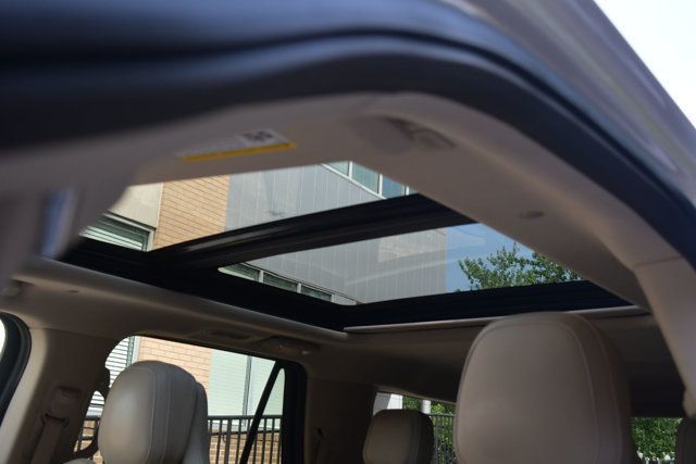 2019 Lincoln Navigator L Reserve 4x4 - 23043115 - 40