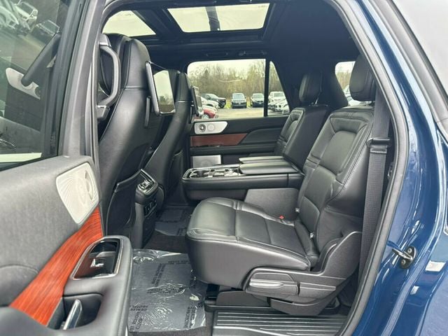 2019 Lincoln Navigator L Reserve 4x4 - 23011922 - 20