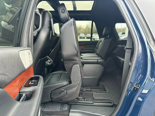 2019 Lincoln Navigator L Reserve 4x4 - 23011922 - 21