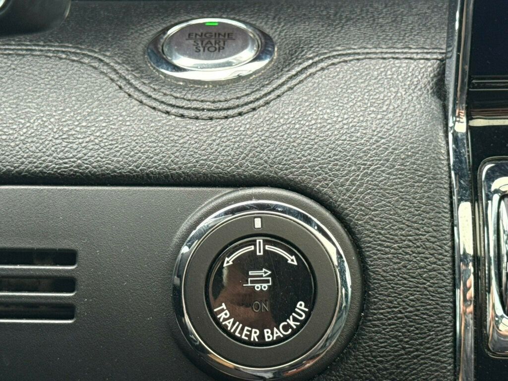 2019 Lincoln Navigator L Reserve 4x4 - 23011922 - 28