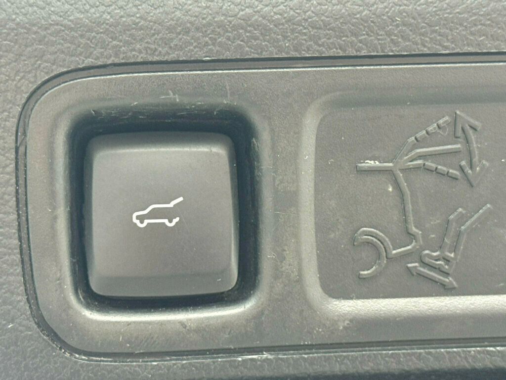 2019 Lincoln Navigator L Reserve 4x4 - 23011922 - 47