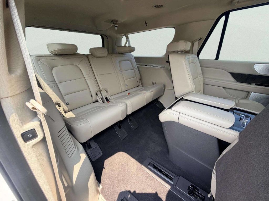 2019 Lincoln Navigator L Reserve 4x4 4dr SUV - 23053540 - 32