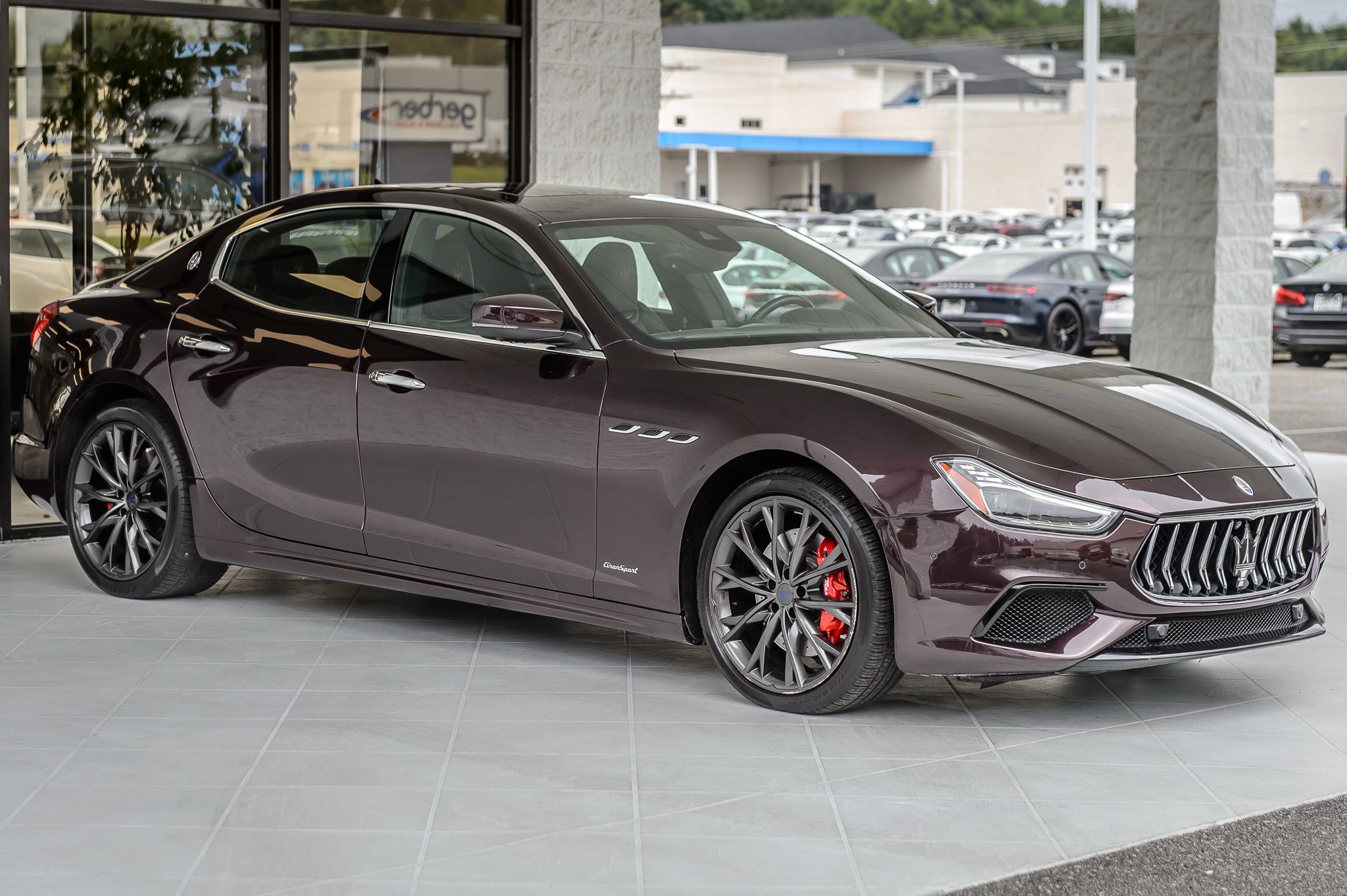 2019 Maserati Ghibli GranSport photo 4