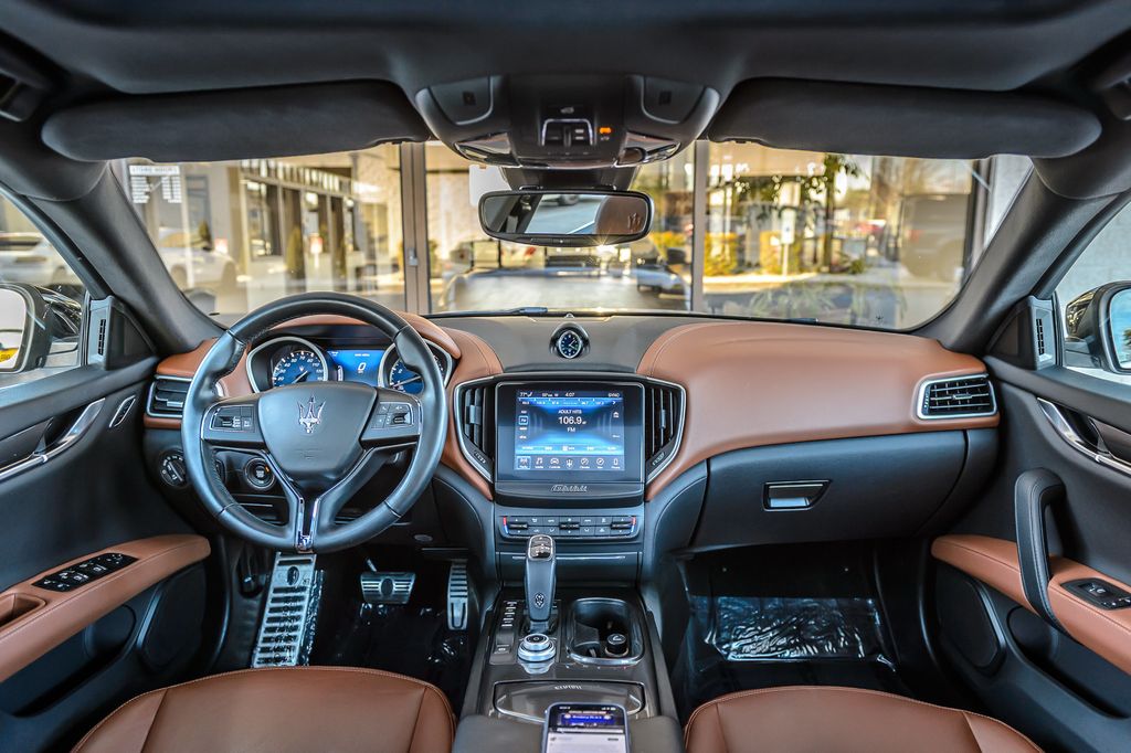 2019 Maserati Ghibli GHIBLI - V6 BI-TURBO - NAV - BACKUP CAM - BLUETOOTH - BEAUTIFUL - 22970819 - 1