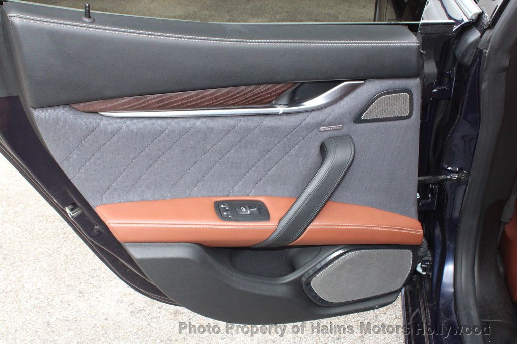 2019 Maserati Ghibli GranLusso photo 10