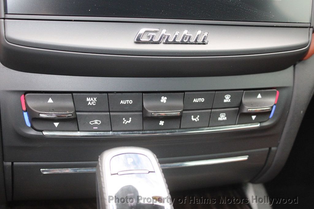 2019 Maserati Ghibli GranLusso photo 20