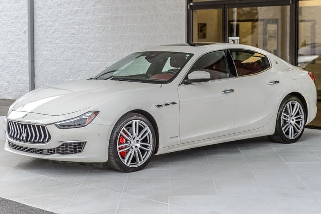 2019 Maserati Ghibli S GRANLUSSO - WHITE ON RED - NAV - BACKUP CAM - GORGEOUS - 22649258 - 5