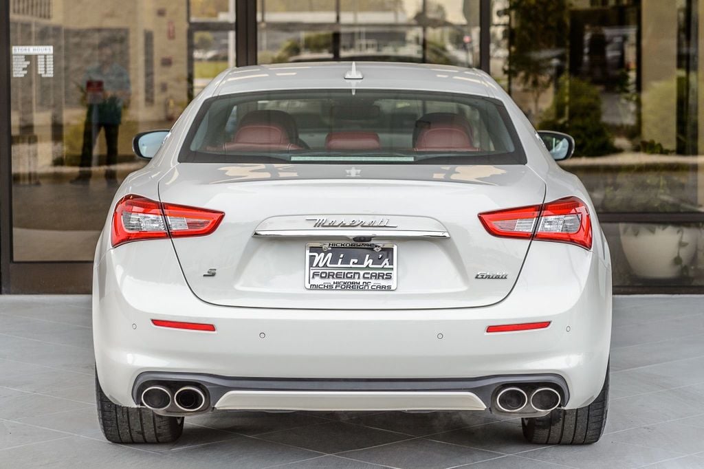 2019 Maserati Ghibli S GRANLUSSO - WHITE ON RED - NAV - BACKUP CAM - GORGEOUS - 22649258 - 7