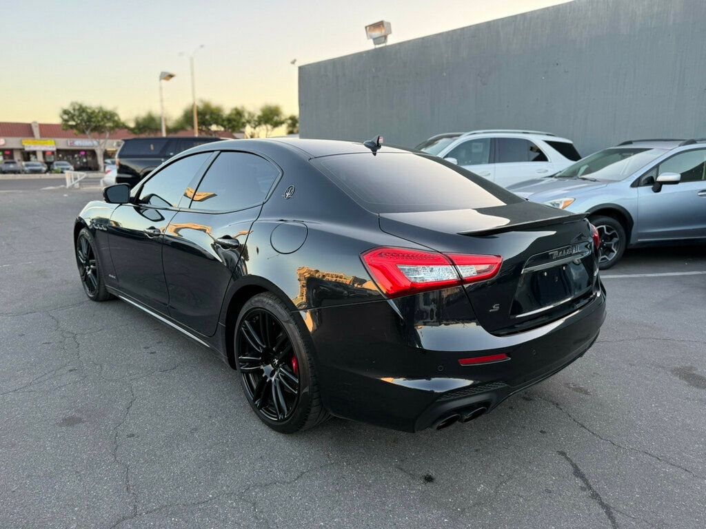 2019 Maserati Ghibli GranSport photo 4