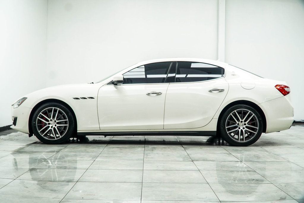 Maserati Ghibli photo 10