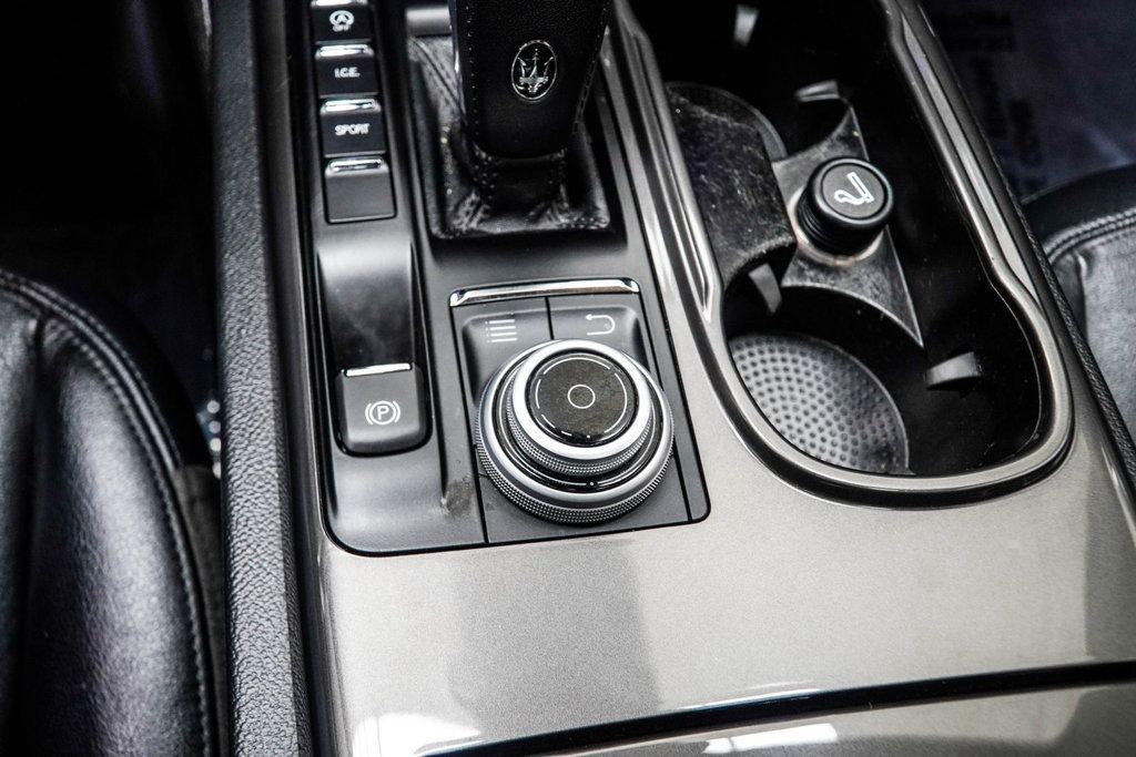 Maserati Ghibli photo 21