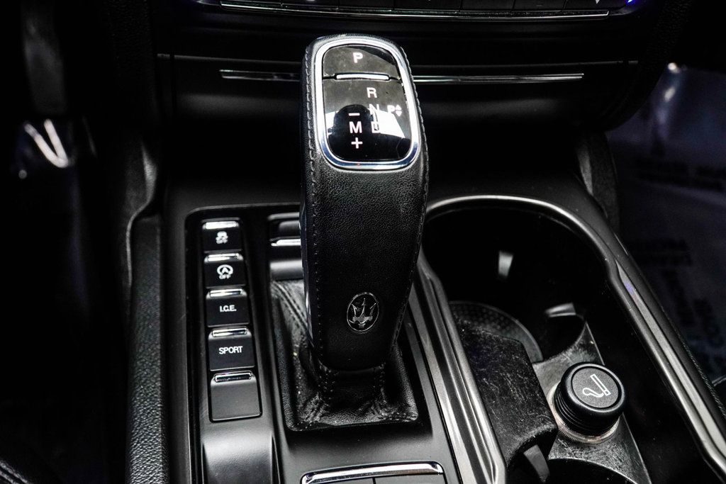 Maserati Ghibli photo 22