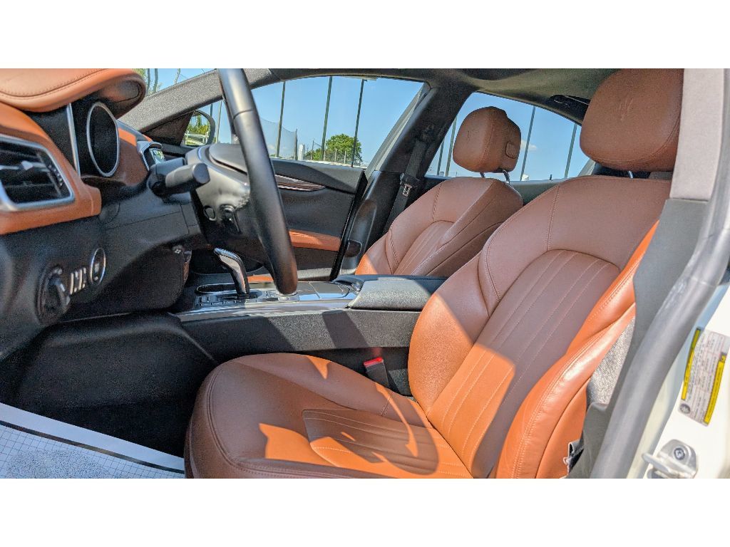 2019 Maserati Ghibli Q4 photo 14