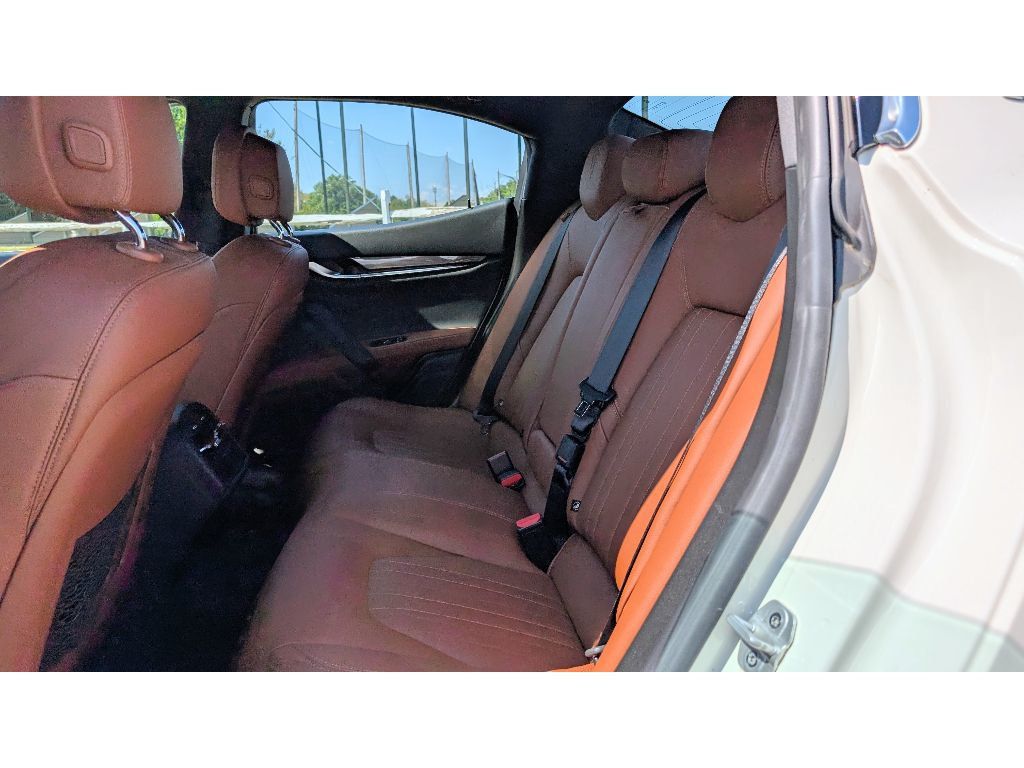 2019 Maserati Ghibli Q4 photo 16