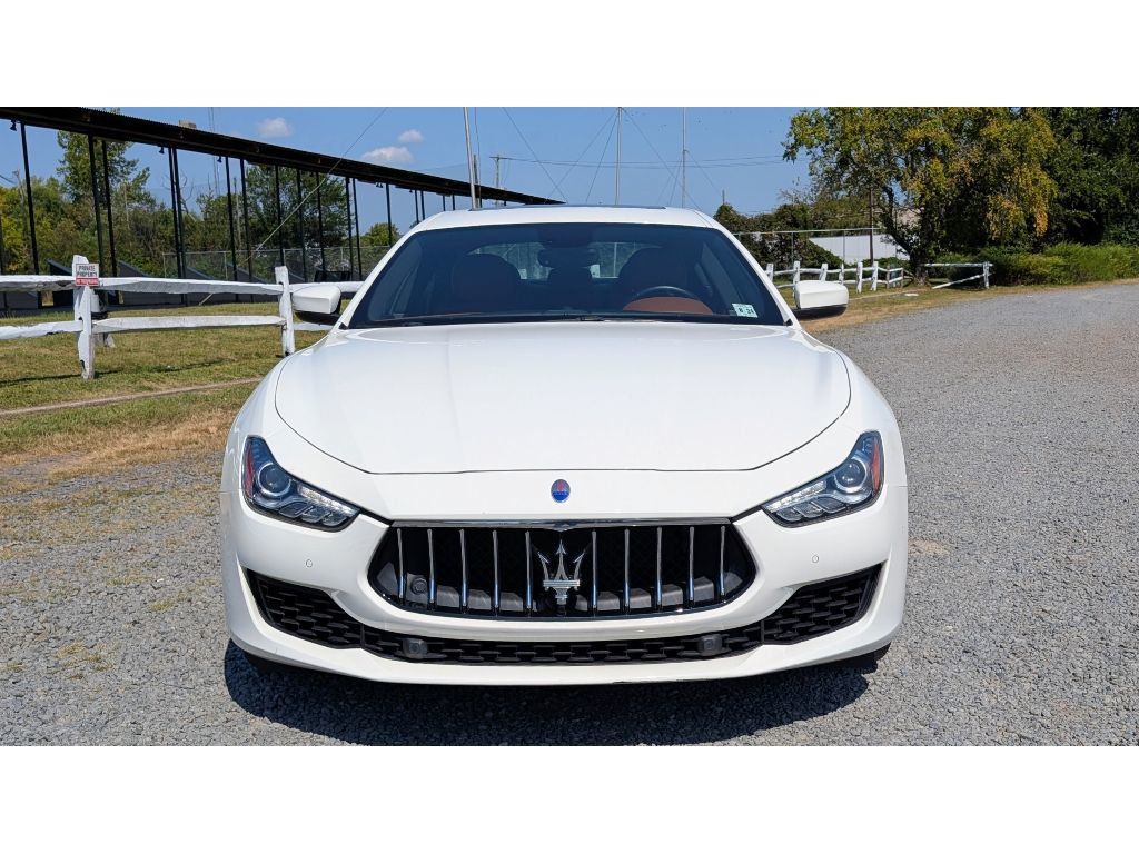 2019 Maserati Ghibli Q4 photo 2