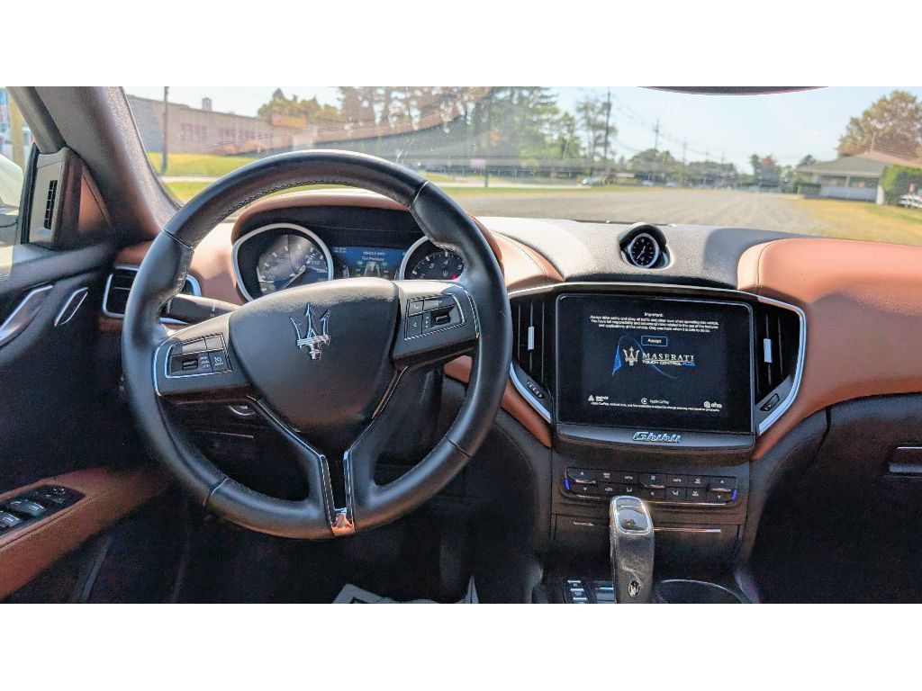 2019 Maserati Ghibli Q4 photo 25