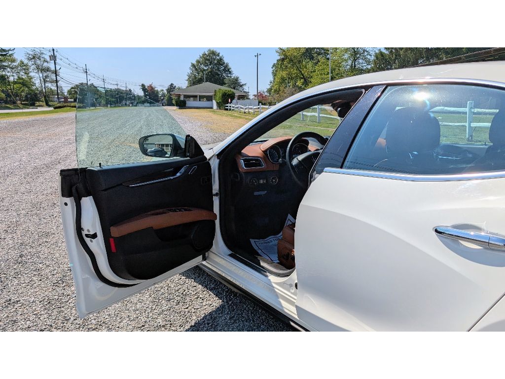 2019 Maserati Ghibli Q4 photo 9