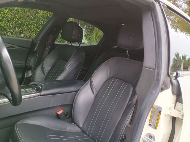 2019 Maserati Ghibli S Q4 3.0L 1 Owner Clean Autocheck - 22912462 - 16