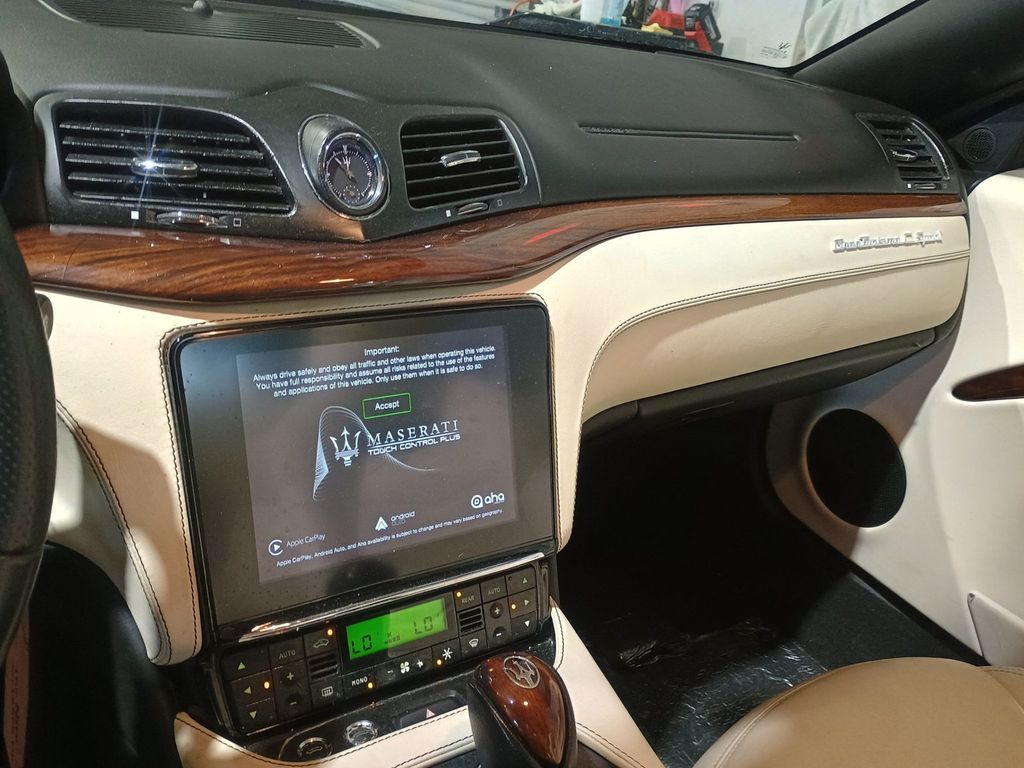 2019 Maserati GranTurismo Convertible MC 4.7L 1 Owner Clean Carfax Florida Car - 22950619 - 4