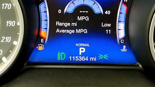 2019 Maserati Levante GTS 3.8L with Natural Leather & 4-Zone Automatic Climate Control - 22991261 - 15